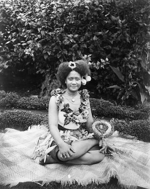 Unidentified Samoan woman