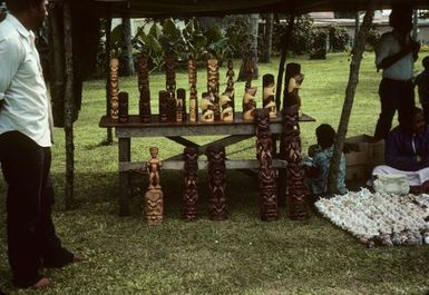 Woodcarver's stall Nuku'alofa, on cruise ship day June 1984