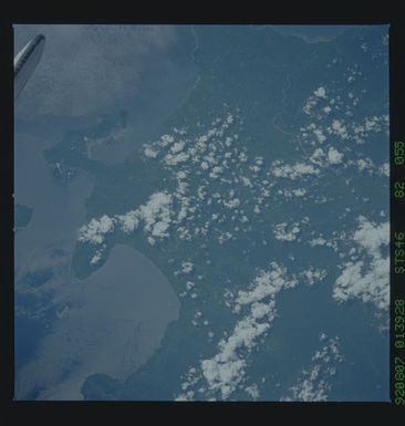 S46-82-055 - STS-046 - Earth observations taken from the shuttle orbiter Atlantis during STS-46