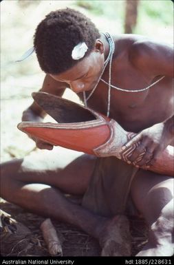 Decoration of a drum in preparation for use in a ceremony