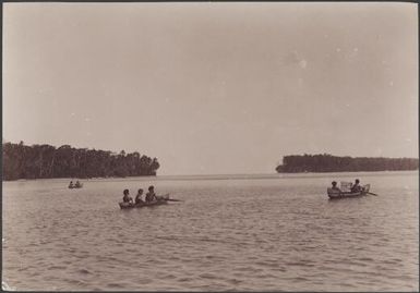 Canoers at the eastern entrance of Port Adam, south-east Malaita, Solomon Islands, 1906 / J.W. Beattie