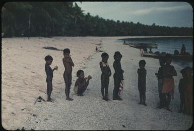 Beautiful children on the beach (1) : Mortlock Islands, Papua New Guinea, 1960 / Terence and Margaret Spencer