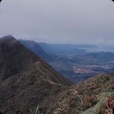 [Landscape with mountains and ocean in Wiliwilinui Ridge, United States]