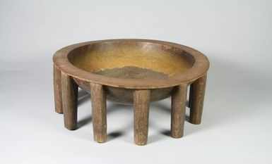 Tanoa fai'ava (kava bowl)