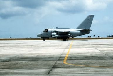 The Navy's first operational ES-3A Viking aircraft taxis after landing. This aircraft is being delivered to Fleet Air Reconnaissance Squadron 5 (VQ-5)