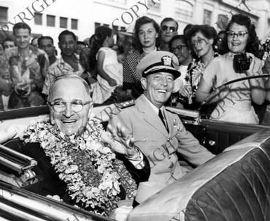 Truman and Radford in motorcade, Hawaii