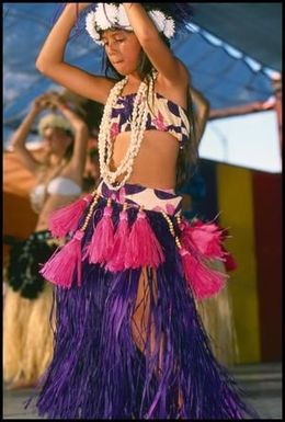 [Hawaiian Club of San Antonio Dancer]