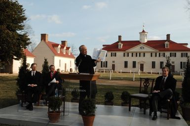 [Assignment: 48-DPA-01-12-09_SOI_K_Mt_Vernon] Visit of Secretary Dirk Kempthorne to Mount Vernon Estate and Gardens, Mount Vernon, Virginia, [for touring and announcement of the U.S. nomination of the George Washington home, along with the Papahanaumokuakea Marine National Monument in Hawaii, for inclusion on the United Nations Educational, Scientific, and Cultural Organization's (UNESCO's) World Heritage List. Joining Secretary Kempthorne for the announcement was James Rees, Executive Director of the Mount Vernon Estate and Gardens.] [48-DPA-01-12-09_SOI_K_Mt_Vernon_IOD_9441.JPG]