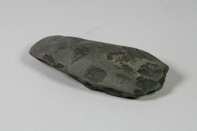 To'i Ma'a (Stone Adze)