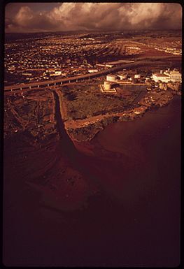 SILTATION IN PEARL HARBOR COMES FROM HOUSING DEVELOPMENT ABOVE THE HARBOR