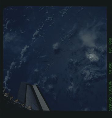 STS050-101-068 - STS-050 - STS-50 earth observations