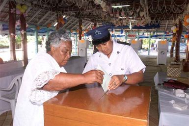 Decision time in Tokelau, 2007