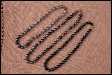 Pearl necklaces, Manihiki, Cook Islands