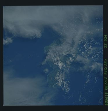 51G-33-024 - STS-51G - STS-51G earth observations