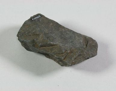 To‘i ma‘a (stone adze) fragment