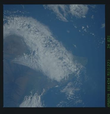 51I-34-031 - STS-51I - STS-51I earth observations