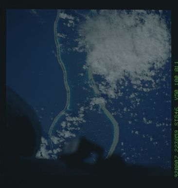 S46-100-011 - STS-046 - Earth observations from the shuttle orbiter Atlantis during STS-46