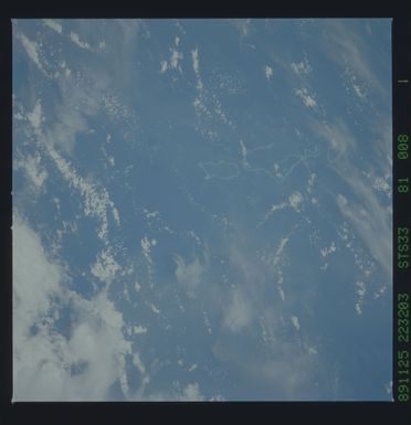 S33-81-008 - STS-033 - STS-33 earth observations