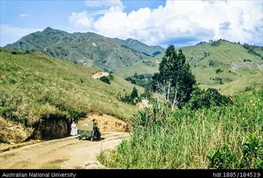 Goroka - Kainantu - 40 1/2 miles after Goroka
