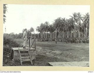 AITAPE, NEW GUINEA. 1945-02-23. VX17 MAJOR- GENERAL J.E.S. STEVENS, DSO, ED, GENERAL OFFICER COMMANDING 6TH DIVISION, ADDRESSING MEMBERS OF THE 19TH INFANTRY BRIGADE AT THE CONCLUSION OF HIS ..