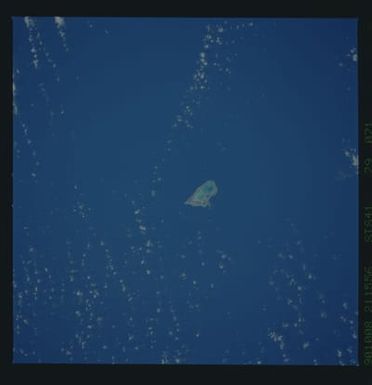 S41-79-071 - STS-041 - STS-41 earth observations