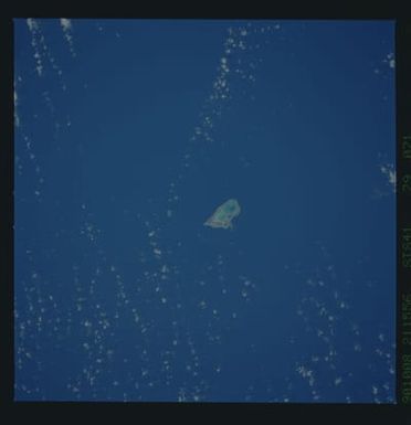 S41-79-071 - STS-041 - STS-41 earth observations