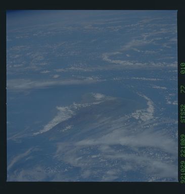 STS052-77-010 - STS-052 - Earth observations from Columbia, Orbiter Vehicle (OV) 102, during STS-52