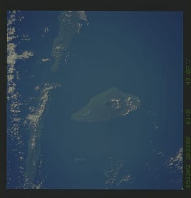 61B-43-097 - STS-61B - STS-61B earth observations