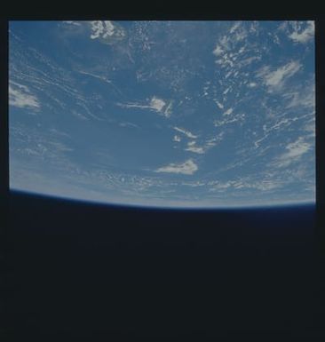 S40-605-053 - STS-040 - Earth observations