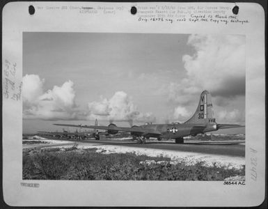 Saipan - Awaiting Their Turn To Take Off For Another Strike Against The War Production Centers On The Japanese Homeland, Boeing B-29'S Of The 21St Bomber Command On Guam, Line The Taxi-Way Of Their Saipan Airbase. [499Th Bombardment Group (Bg)] (U.S. Air Force Number 56544AC)