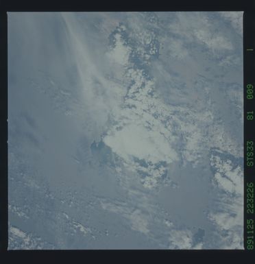 S33-81-009 - STS-033 - STS-33 earth observations