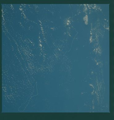 S06-39-157 - STS-006 - Earth observations taken during STS-6 mission