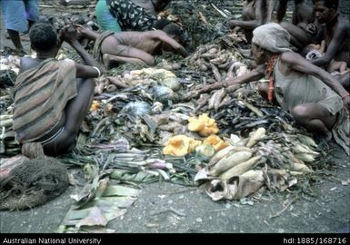 Opened stone oven at wedding, Kou