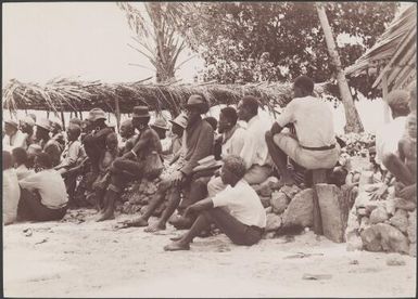A crowd listening to addresses at the church congress, Honggo, Solomon Islands, 1906 / J.W. Beattie