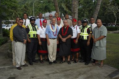 [Assignment: 48-DPA-SOI_K_Amer_Sam] Pacific Islands Tour: Visit of Secretary Dirk Kemmpthorne [and aides] to American Samoa, U.S. Territory [48-DPA-SOI_K_Amer_Sam__DI15613.JPG]