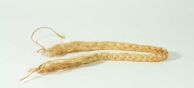 Plaited Length of fau (hibiscus fibre)