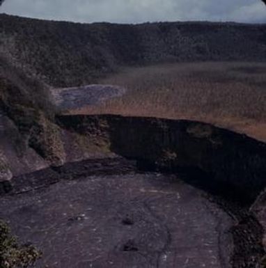 [Makaopuhi Crater in Hawaii Volcanoes National Park, United States]