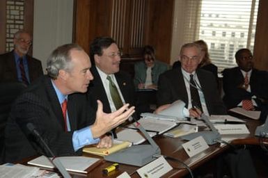 [Assignment: 48-DPA-02-26-08_SOI_K_Insular] Interagency Group on Insular Areas (IGIA) meeting at Main Interior, with Secretary Dirk Kempthorne, [Deputy Chief of Staff Doug Domenech, Acting Deputy Assistant Secretary for Insular Affairs Nikolao Pula, and other Interior officials joining Governors and Congressional representatives of U.S. island territories] [48-DPA-02-26-08_SOI_K_Insular_IOD_1195.JPG]