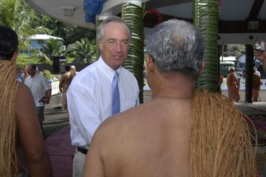 [Assignment: 48-DPA-SOI_K_Amer_Sam] Pacific Islands Tour: Visit of Secretary Dirk Kemmpthorne [and aides] to American Samoa, U.S. Territory [48-DPA-SOI_K_Amer_Sam__DI14998.JPG]