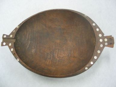 Kumete (food bowl)