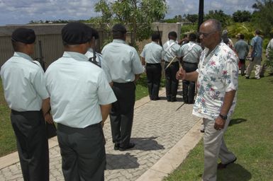 [Assignment: 48-DPA-SOI_K_Guam_6-6-7-07] Pacific Islands Tour: Visit of Secretary Dirk Kempthorne [and aides] to Guam, U.S. Territory [48-DPA-SOI_K_Guam_6-6-7-07__DI11466.JPG]