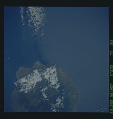 S35-73-066 - STS-035 - Earth observations taken during the STS-35 mission