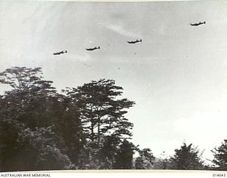 1943-04-13. NEW GUINEA. LOCKHEED LIGHTNINGS (P38) IN FLIGHT. (NEGATIVE BY N. BROWN)