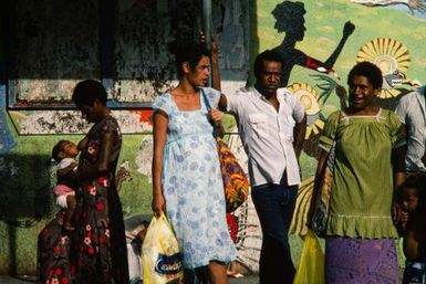 Papua New Guinea: Bus Stop