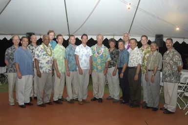 [Assignment: 48-DPA-SOI_K_Guam_6-6-7-07] Pacific Islands Tour: Visit of Secretary Dirk Kempthorne [and aides] to Guam, U.S. Territory [48-DPA-SOI_K_Guam_6-6-7-07__DI11963.JPG]