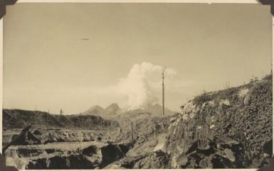 Mt Lamington from the Amboga River opposite the Higataru station plateau, [1951] / Albert Speer