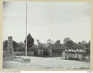FINSCHHAFEN, NEW GUINEA, 1944-02-29. AFTER THE UNVEILING OF THE MEMORIAL AT THE FINSCHHAFEN WAR CEMETERY BY VX20308 MAJOR-GENERAL F.H. BERRYMAN, CBE, DSO, OFFICER COMMANDING 2ND AUSTRALIAN CORPS, ..