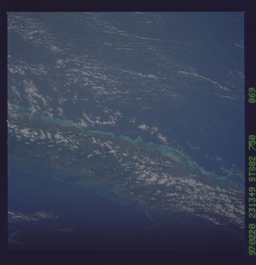 STS082-750-069 - STS-082 - Earth observations taken from shuttle orbiter Discovery during STS-82 mission