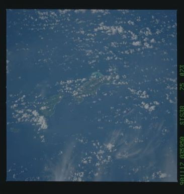 S38-75-073 - STS-038 - STS-38 earth observations