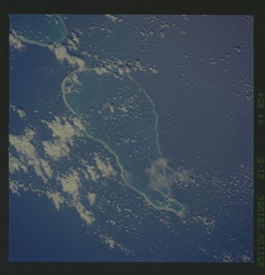 61B-44-054 - STS-61B - STS-61B earth observations